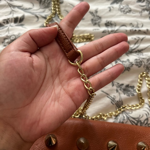 Steve Madden | Brown “spike” shoulder bag w/ tag - Picture 4 of 5